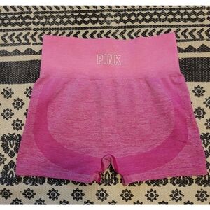 Pink seamless workout shorts super cute Size small